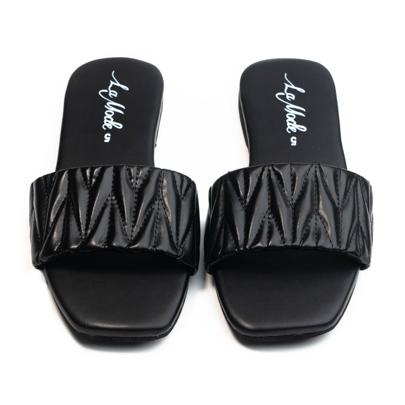 Fluffy Puff Black