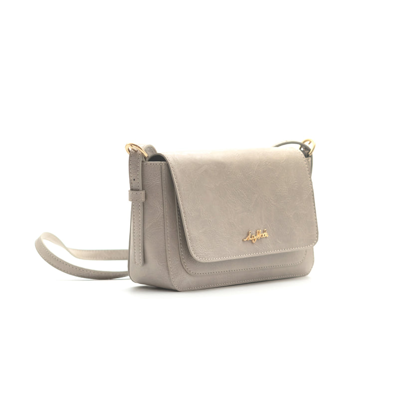 Ava Off White